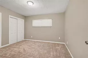 4643 Valley View Dr W, Lakeland, FL 33813 - Photo 11