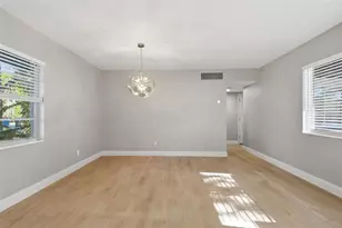 405 Shore Dr E, Oldsmar, FL 34677 - Photo 31