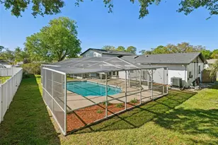 7111 Gateway Ct, Tampa, FL 33615 - Photo 25