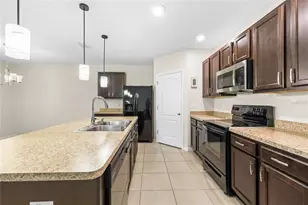 16141 Yelloweyed Dr, Clermont, FL 34714 - Photo 3