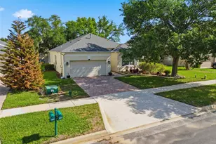 763 Wolf Creek St, Clermont, FL 34711 - Photo 3