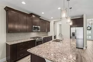 1011 Victoria Hills Dr S, Deland, FL 32724 - Photo 9