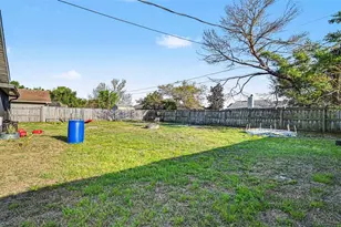 2675 Gramercy Dr, Deltona, FL 32738 - Photo 17