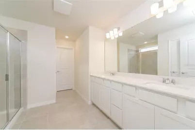 3301 Ellsworth Avenue, Davenport, FL 33837 - Photo 9