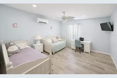 9366 Heartwellville Avenue, Englewood, FL 34224 - Photo 9