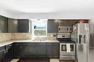 2110 W Okaloosa Ave, Tampa, FL 33604 - Photo 5