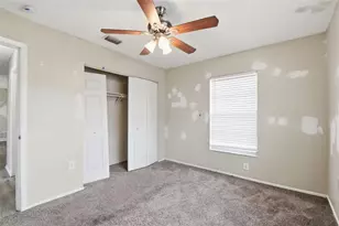 2706 40th St W, Bradenton, FL 34205 - Photo 15