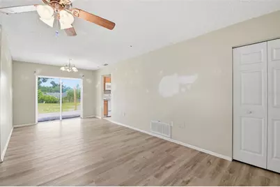 2706 40th Street W, Bradenton, FL 34205 - Photo 7