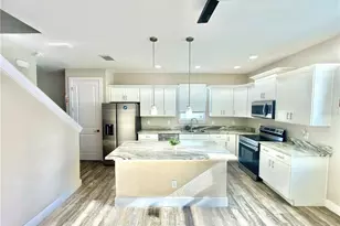 909 Randall St, Orlando, FL 32805 - Photo 9