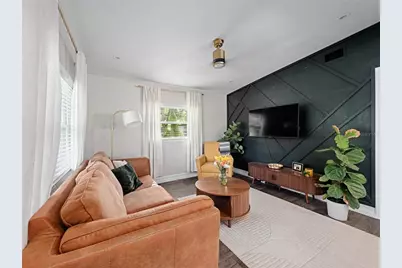 106 E Jinkins Circle, Sanford, FL 32773 - Photo 7