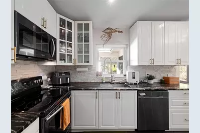 106 E Jinkins Circle, Sanford, FL 32773 - Photo 13