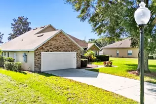 23024 Oak Prairie Cir, Sorrento, FL 32776 - Photo 3
