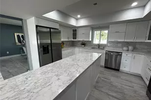 6370 Conniewood Square, New Port Richey, FL 34653 - Photo 5
