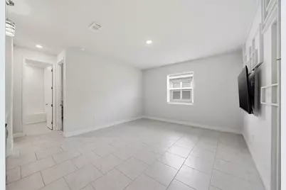 1120 Mattie Pointe Boulevard, Auburndale, FL 33823 - Photo 11