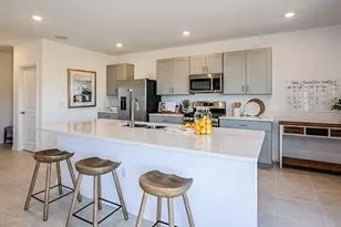 7492 Sandstone Dr, Groveland, FL 34736 - Photo 5