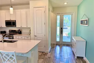 2906 Castaway Ln, Kissimmee, FL 34747 - Photo 9