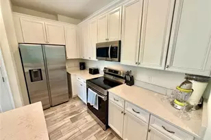 2906 Castaway Ln, Kissimmee, FL 34747 - Photo 5