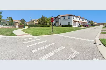 9938 Eagle Creek Center Boulevard, Orlando, FL 32832 - Photo 29