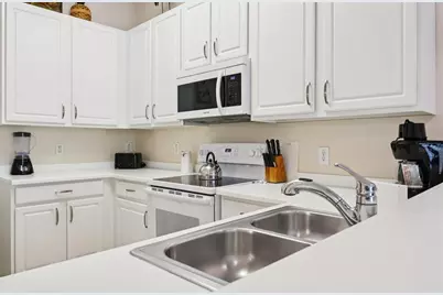 915 New Providence #303, Davenport, FL 33897 - Photo 17