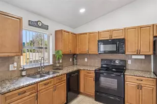 219 E 15th St, Apopka, FL 32703 - Photo 5