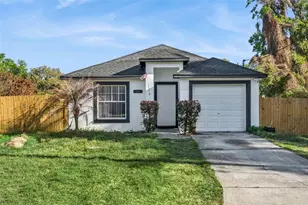 219 E 15th St, Apopka, FL 32703 - Photo 1