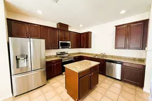 14139 Sapphire Bay Cir, Orlando, FL 32828 - Photo 7