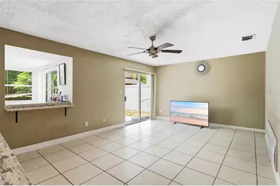 1071 Summer Lakes Drive, Orlando, FL 32835 - Photo 9