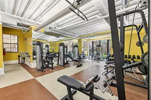 911 N Orange Ave, Orlando, FL 32801 - Photo 39