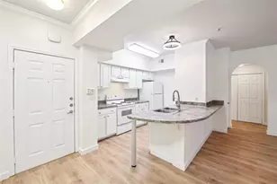 911 N Orange Ave, Orlando, FL 32801 - Photo 7