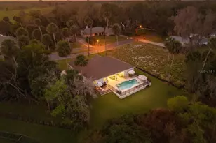 16805 Beauclaire Ct, Tavares, FL 32778 - Photo 5