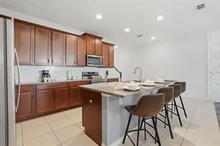 1570 Carey Palm Cir, Kissimmee, FL 34747 - Photo 9