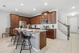 1570 Carey Palm Cir, Kissimmee, FL 34747 - Photo 7