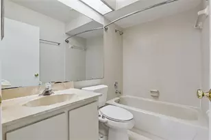 2901 Clubview Dr, Orlando, FL 32822 - Photo 19