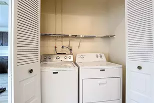 467 Hunter Cir, Kissimmee, FL 34758 - Photo 29