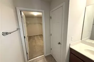 19363 Fallglo Dr, Orlando, FL 32827 - Photo 23