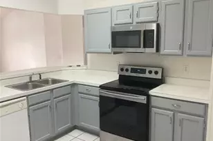 4334 Creekside Blvd, Kissimmee, FL 34746 - Photo 9