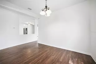 716 Grand Canyon Dr, Valrico, FL 33594 - Photo 9