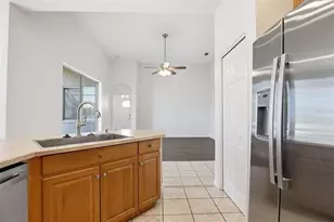 5917 Wedgefield Dr, Zephyrhills, FL 33541 - Photo 15