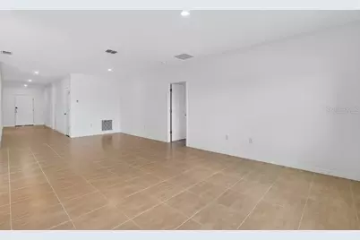 204 Streamwater Way, Groveland, FL 34736 - Photo 11
