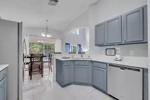 134 Madiera Beach Blvd, Kissimmee, FL 34746 - Photo 13