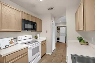 3960 Southpointe Dr, Orlando, FL 32822 - Photo 9