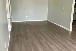 915 W Oak Ridge Rd, Orlando, FL 32809 - Photo 3