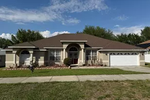 839 Princeton Dr, Clermont, FL 34711 - Photo 1