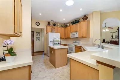 10001 Highland Woods Court, Orlando, FL 32836 - Photo 9