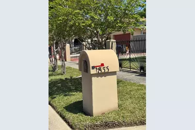 1833 Matterhorn Drive, Orlando, FL 32818 - Photo 5