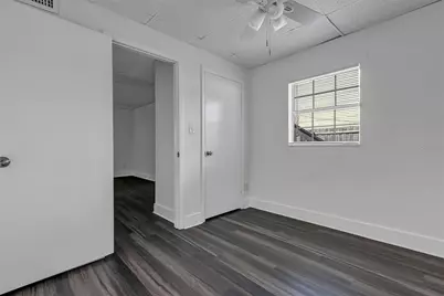 2027 1/2 30th Ave N #3 bottom unit, Saint Petersburg, FL 33713 - Photo 19