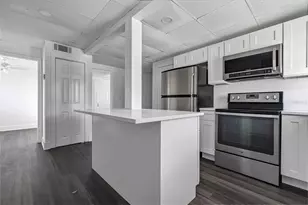 2027 1/2 30th Ave N, Saint Petersburg, FL 33713 - Photo 9