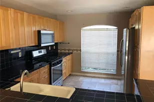 616 E 1st St, Apopka, FL 32703 - Photo 3