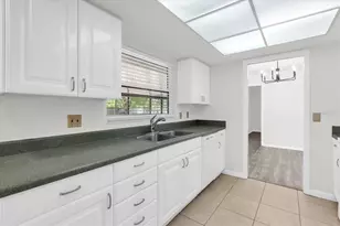 8407 Roanne Dr, Orlando, FL 32817 - Photo 11