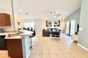 2136 Victoria Dr, Davenport, FL 33837 - Photo 9